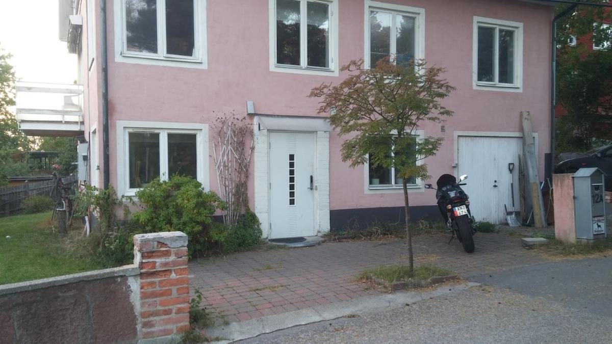 Pink House Room#1 Стокхолм Екстериор снимка
